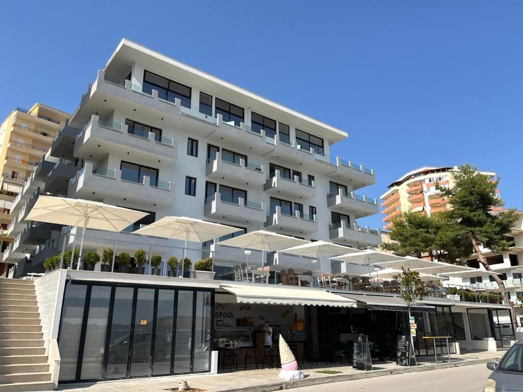 Diamond Golden 3 * Saranda