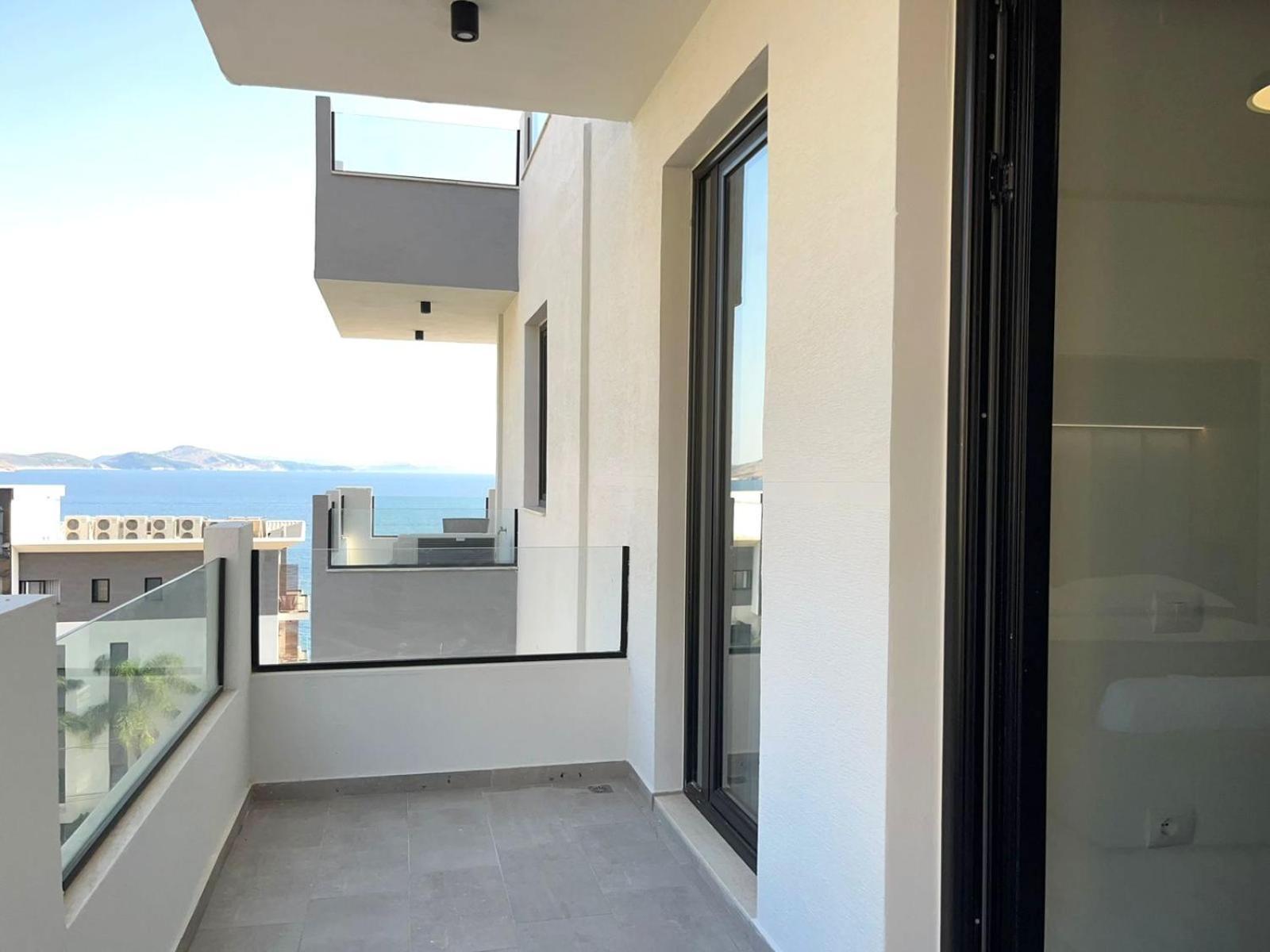 Diamond Golden 3 * Saranda